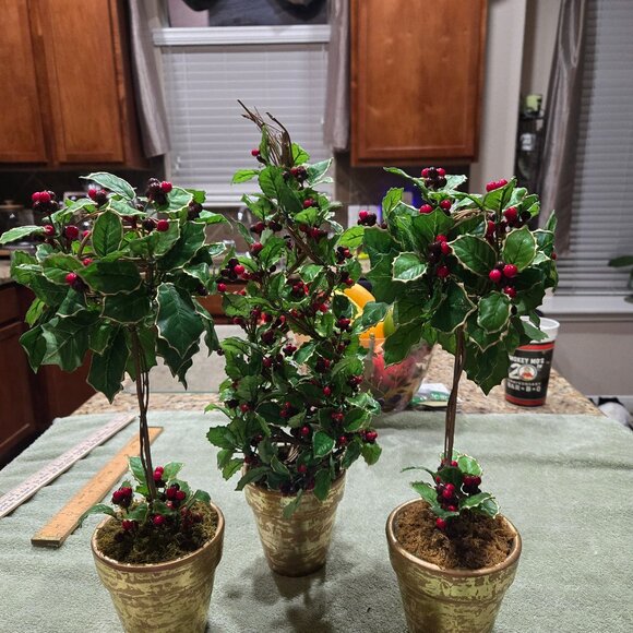 Christmas Table Top Decor - Picture 1 of 6